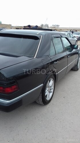 Mercedes E 230 1991, 325,000 km - 2.3 l - Bakı
