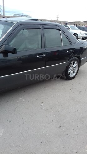 Mercedes E 230 1991, 325,000 km - 2.3 l - Bakı