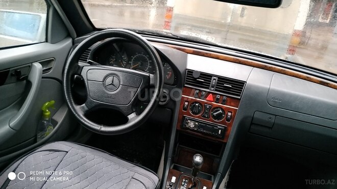 Mercedes C 230 1999, 238,654 km - 2.3 l - Bakı