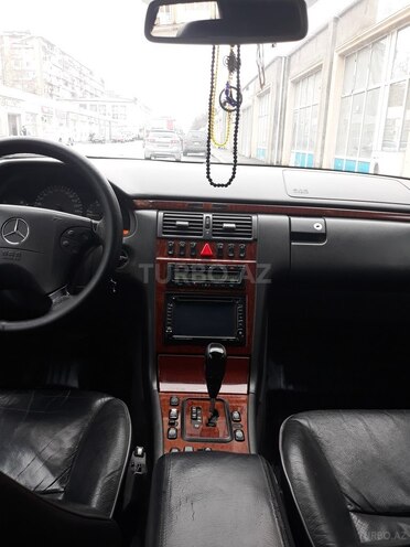 Mercedes E 270 2000, 444,348 km - 2.7 л - Bakı