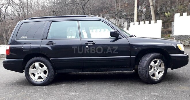 Subaru Forester 2001, 210,683 km - 2.5 l - Şəki