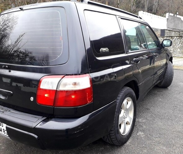 Subaru Forester 2001, 210,683 km - 2.5 l - Şəki