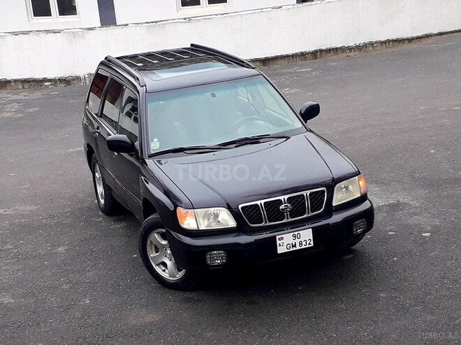 Subaru Forester 2001, 210,683 km - 2.5 l - Şəki