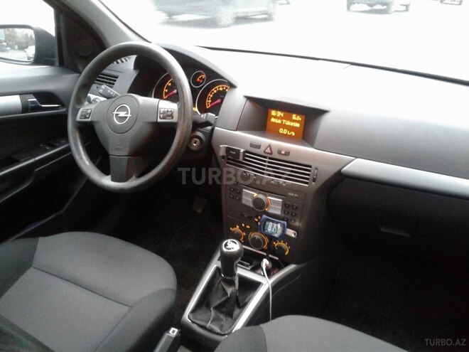 Opel Astra 2006, 182,300 km - 1.4 l - Bakı