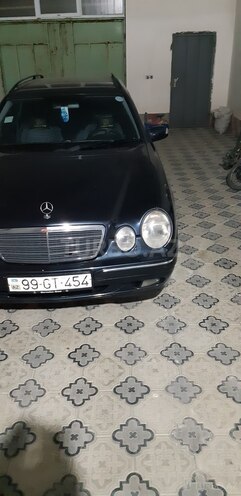 Mercedes E 220 2000, 512,350 km - 2.2 л - Bakı
