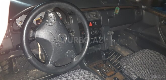 Mercedes E 220 2000, 512,350 km - 2.2 л - Bakı