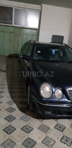 Mercedes E 220 2000, 512,350 km - 2.2 л - Bakı