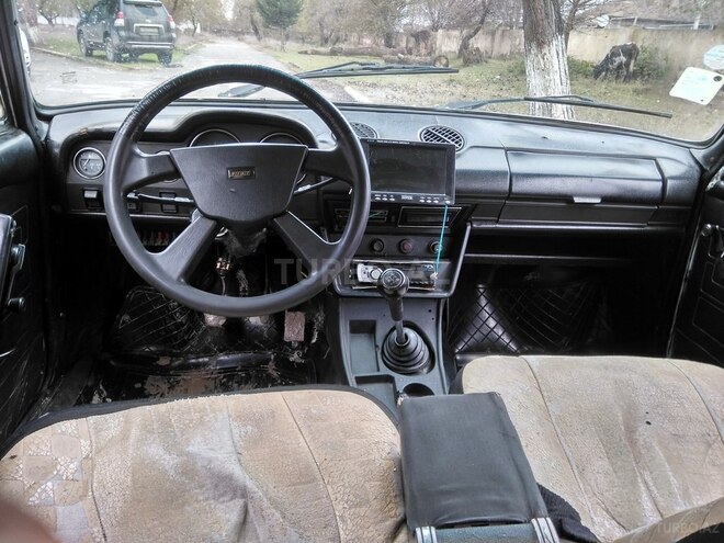 LADA (VAZ) 2106 1982, 975,400 km - 1.6 l - Salyan