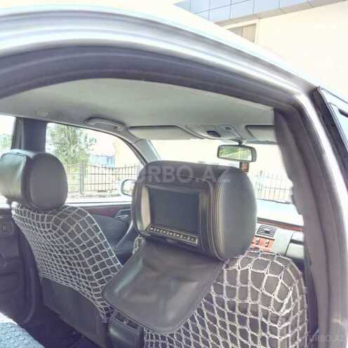 Mercedes E 220 2001, 300,000 km - 2.2 л - Bakı