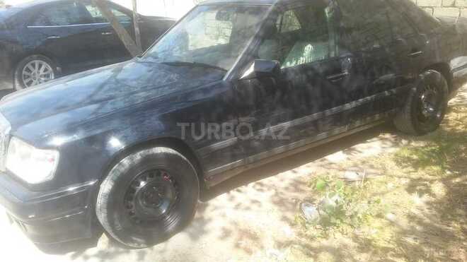 Mercedes E 260 1988, 281,100 km - 2.6 л - Bakı