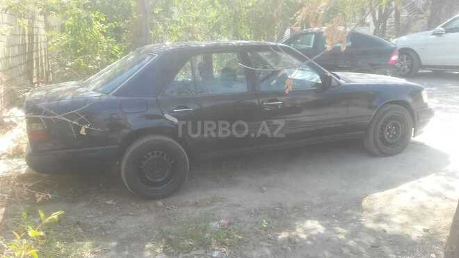 Mercedes E 260 1988, 281,100 km - 2.6 л - Bakı