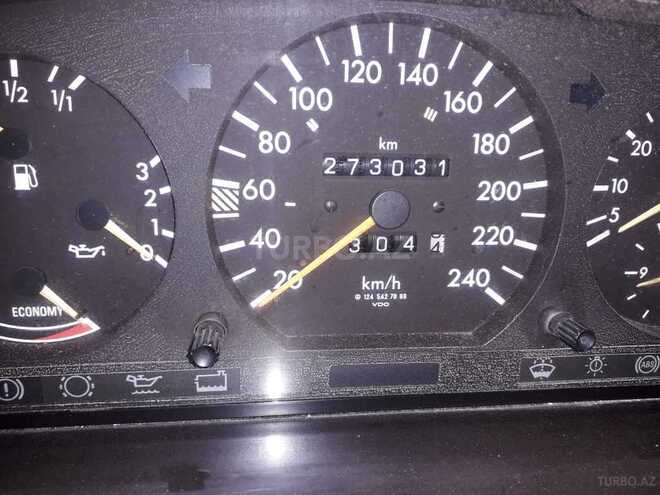 Mercedes E 260 1988, 281,100 km - 2.6 л - Bakı