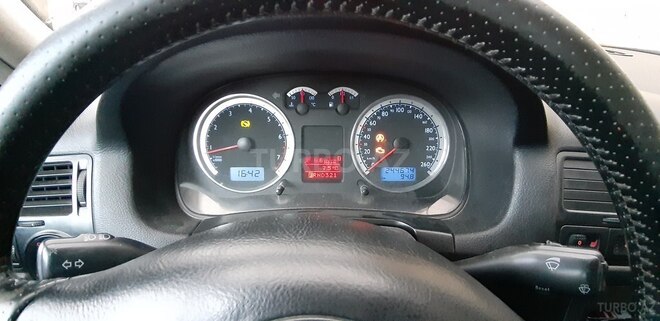Volkswagen Bora 2004, 245,000 km - 1.6 l - Bakı