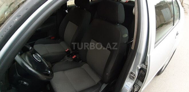 Volkswagen Bora 2004, 245,000 km - 1.6 l - Bakı