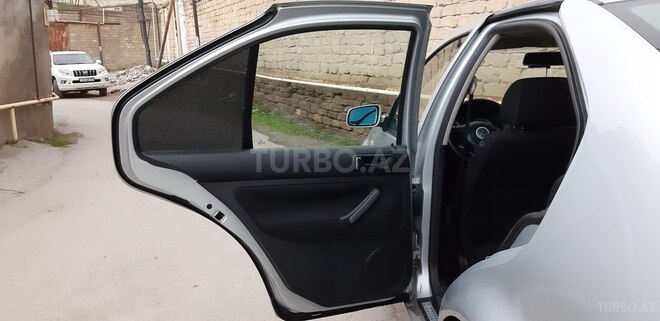 Volkswagen Bora 2004, 245,000 km - 1.6 l - Bakı