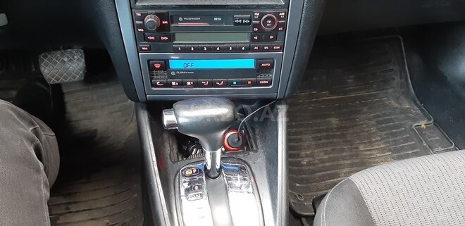 Volkswagen Bora 2004, 245,000 km - 1.6 l - Bakı