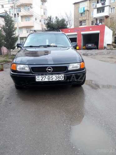 Opel Astra 1993, 268,000 km - 1.6 l - Sumqayıt