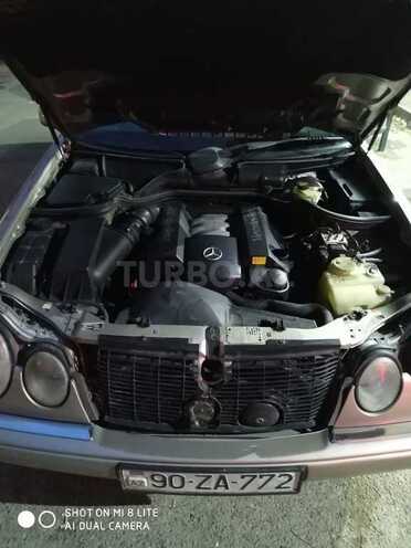 Mercedes E 240 1998, 438,000 km - 2.4 l - Bakı