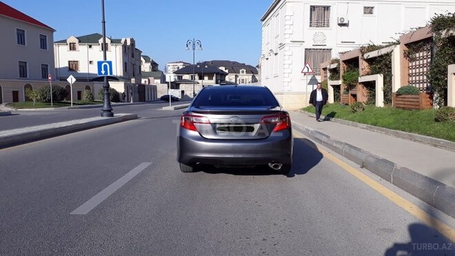 Toyota Camry 2013, 63,500 km - 2.5 л - Bakı