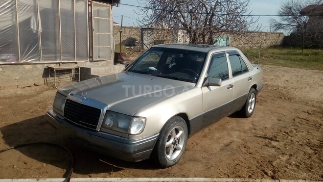 Mercedes E 300 1991, 300,000 km - 0.3 l - Bakı