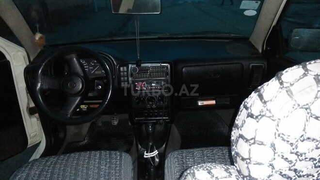 Volkswagen Polo 1995, 287,528 km - 1.6 l - Bakı