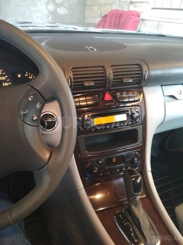 Mercedes C 240 2000, 207,000 km - 2.4 l - Qusar