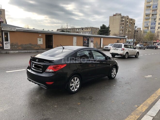 Hyundai Accent 2013, 117,000 km - 1.6 l - Bakı