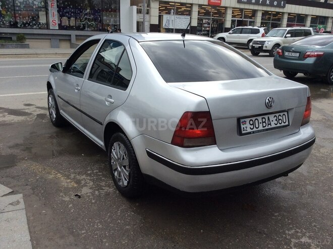 Volkswagen Bora 2003, 300,000 km - 1.6 l - Bakı