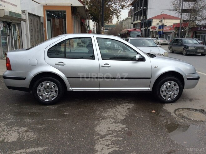 Volkswagen Bora 2003, 300,000 km - 1.6 l - Bakı