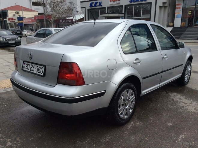 Volkswagen Bora 2003, 300,000 km - 1.6 l - Bakı