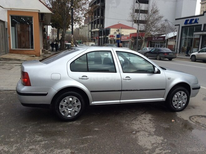 Volkswagen Bora 2003, 300,000 km - 1.6 l - Bakı
