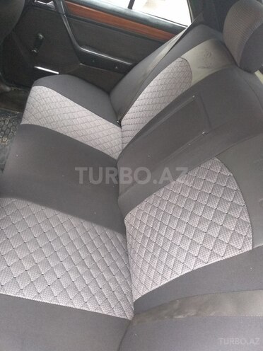 Mercedes E 200 1990, 380,000 km - 2.0 l - Bakı