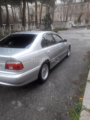 BMW 520 2001, 210,000 km - 2.2 l - Bakı