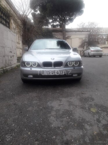 BMW 520 2001, 210,000 km - 2.2 l - Bakı