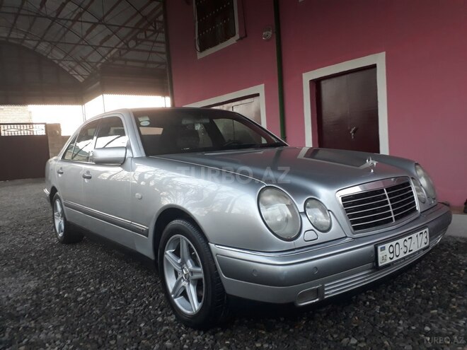 Mercedes E 230 1997, 461,391 km - 2.3 l - Bərdə