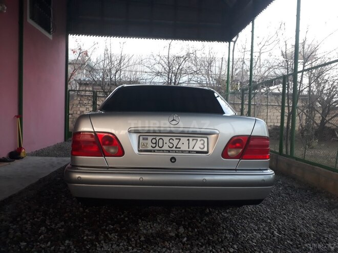 Mercedes E 230 1997, 461,391 km - 2.3 l - Bərdə