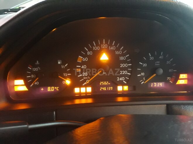Mercedes E 230 1997, 461,391 km - 2.3 l - Bərdə