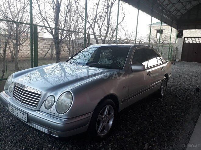 Mercedes E 230 1997, 461,391 km - 2.3 l - Bərdə