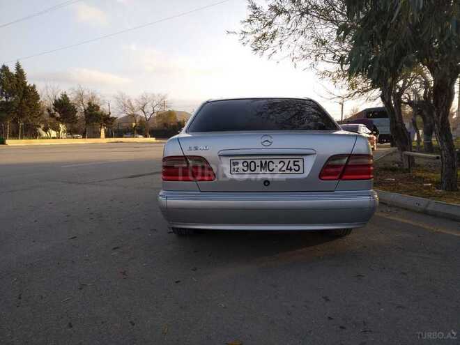 Mercedes E 240 1999, 241,000 km - 2.4 l - Sumqayıt