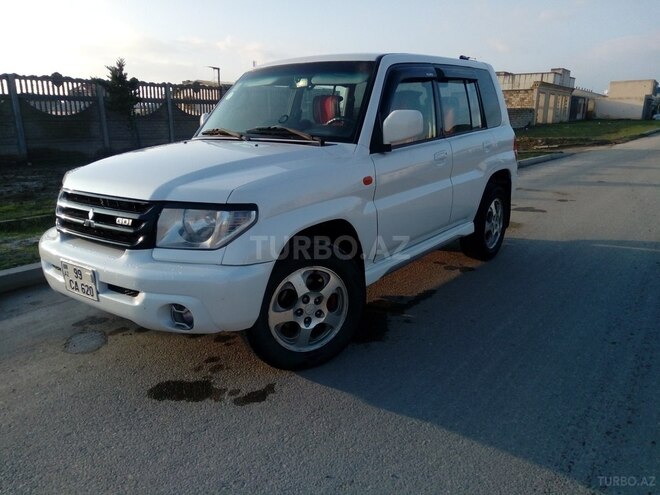 Mitsubishi Pajero io 2000, 200,000 km - 2.0 л - Bakı