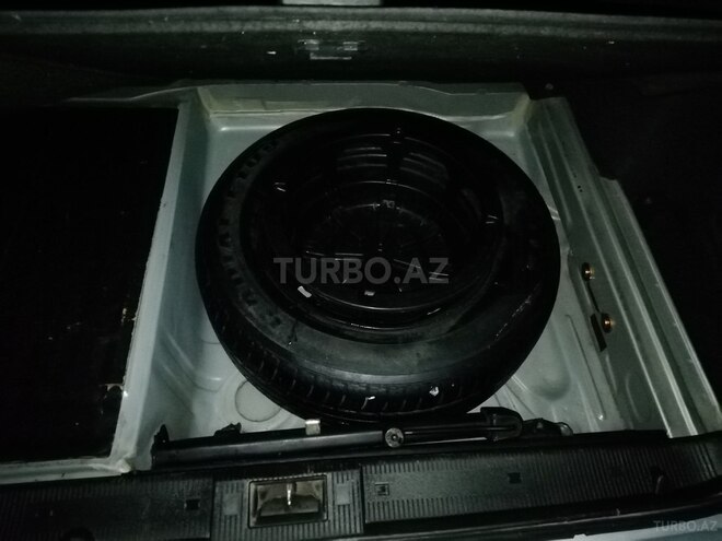 Mercedes E 270 2000, 256,200 km - 2.7 l - Bakı