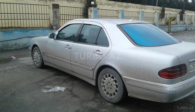 Mercedes E 280 1997, 34,500 km - 0.3 l - Bakı