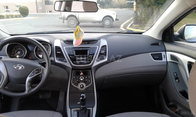 Hyundai Elantra 2015, 79,000 km - 1.8 л - Gəncə