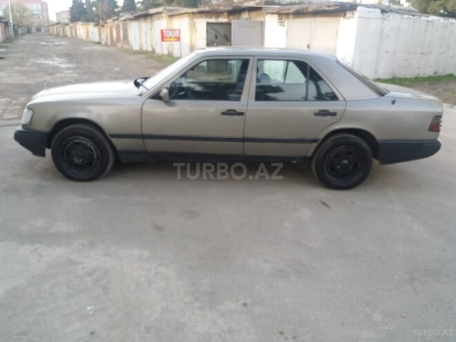 Mercedes E 260 1989, 280,000 km - 2.6 l - Sumqayıt