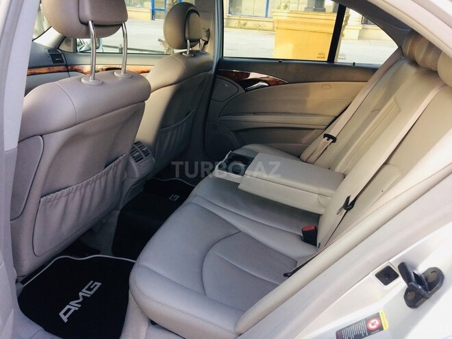 Mercedes E 320 2004, 186,559 km - 3.2 l - Bakı