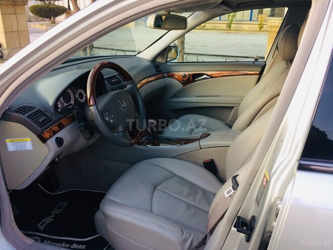 Mercedes E 320 2004, 186,559 km - 3.2 l - Bakı