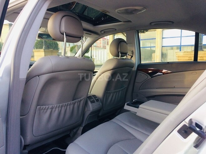 Mercedes E 320 2004, 186,559 km - 3.2 l - Bakı