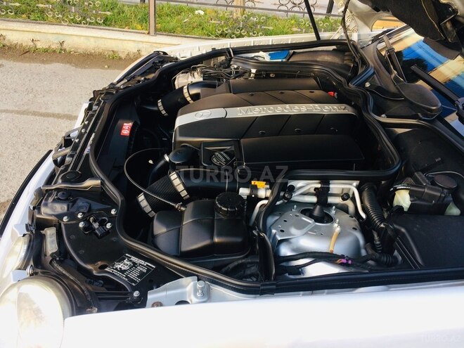 Mercedes E 320 2004, 186,559 km - 3.2 l - Bakı