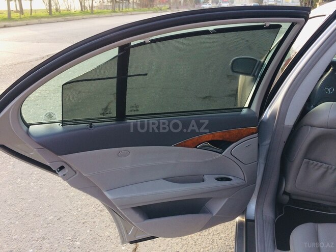 Mercedes E 320 2004, 186,559 km - 3.2 l - Bakı