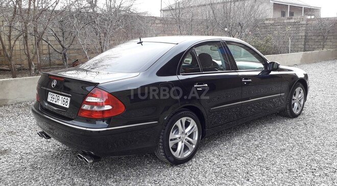 Mercedes E 270 2003, 222,050 km - 2.7 l - Bakı